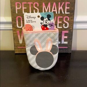 MIckey Mouse Bunny Ears Oven Mitt